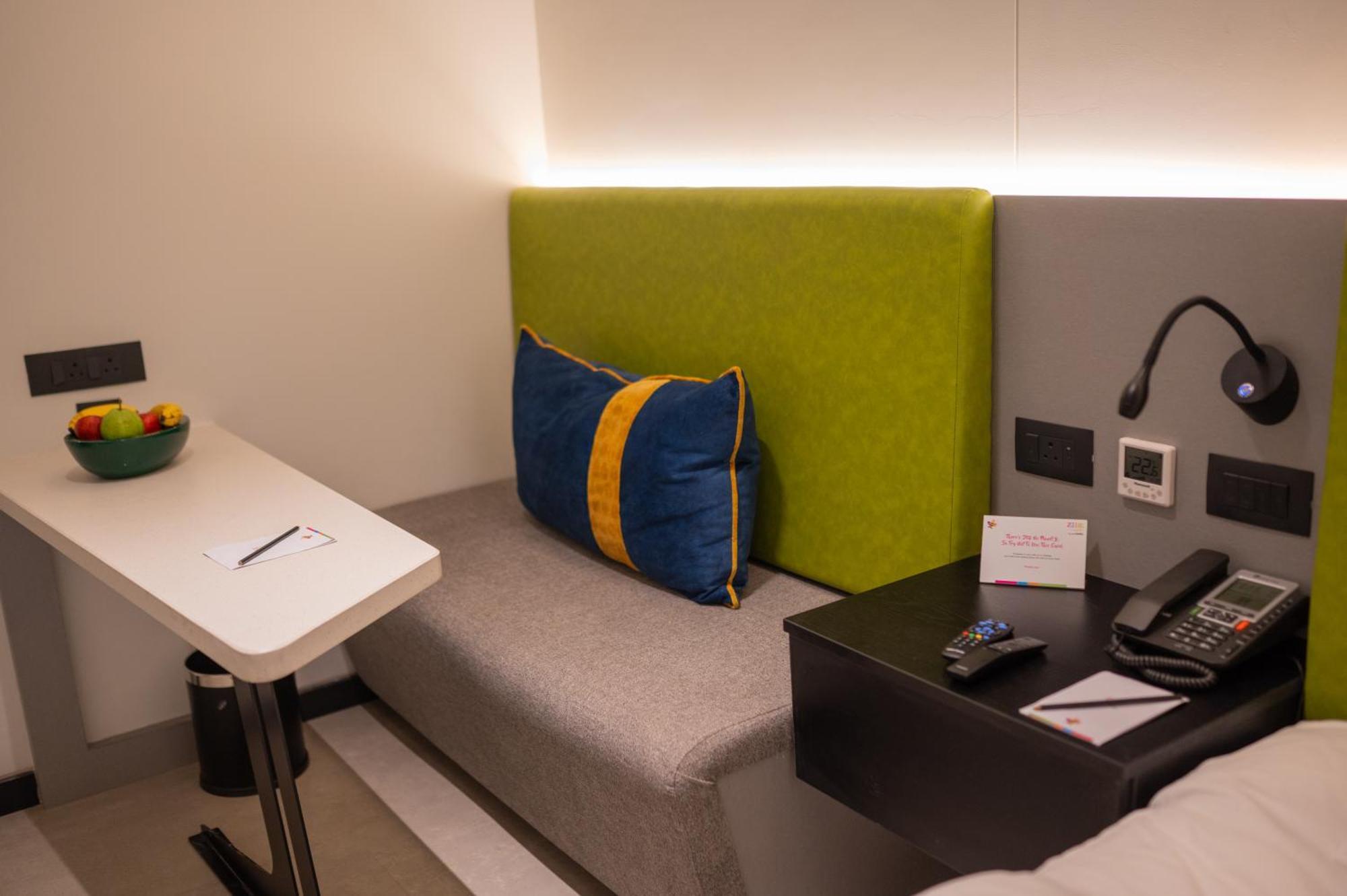 Zibe Luxe Kakinada By Grt Hotels エクステリア 写真