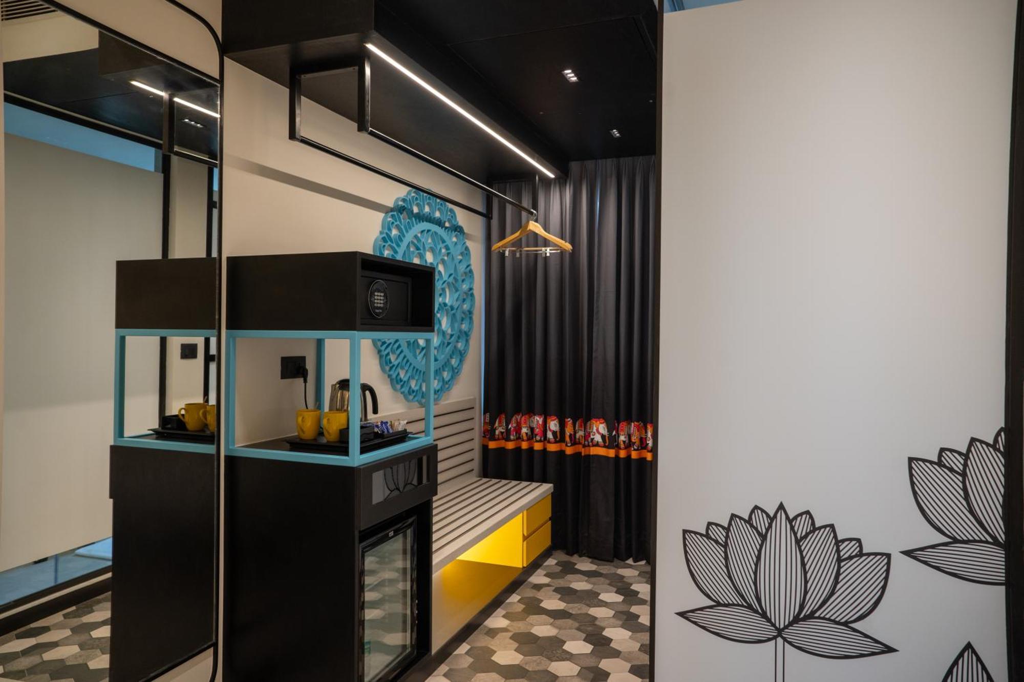 Zibe Luxe Kakinada By Grt Hotels エクステリア 写真