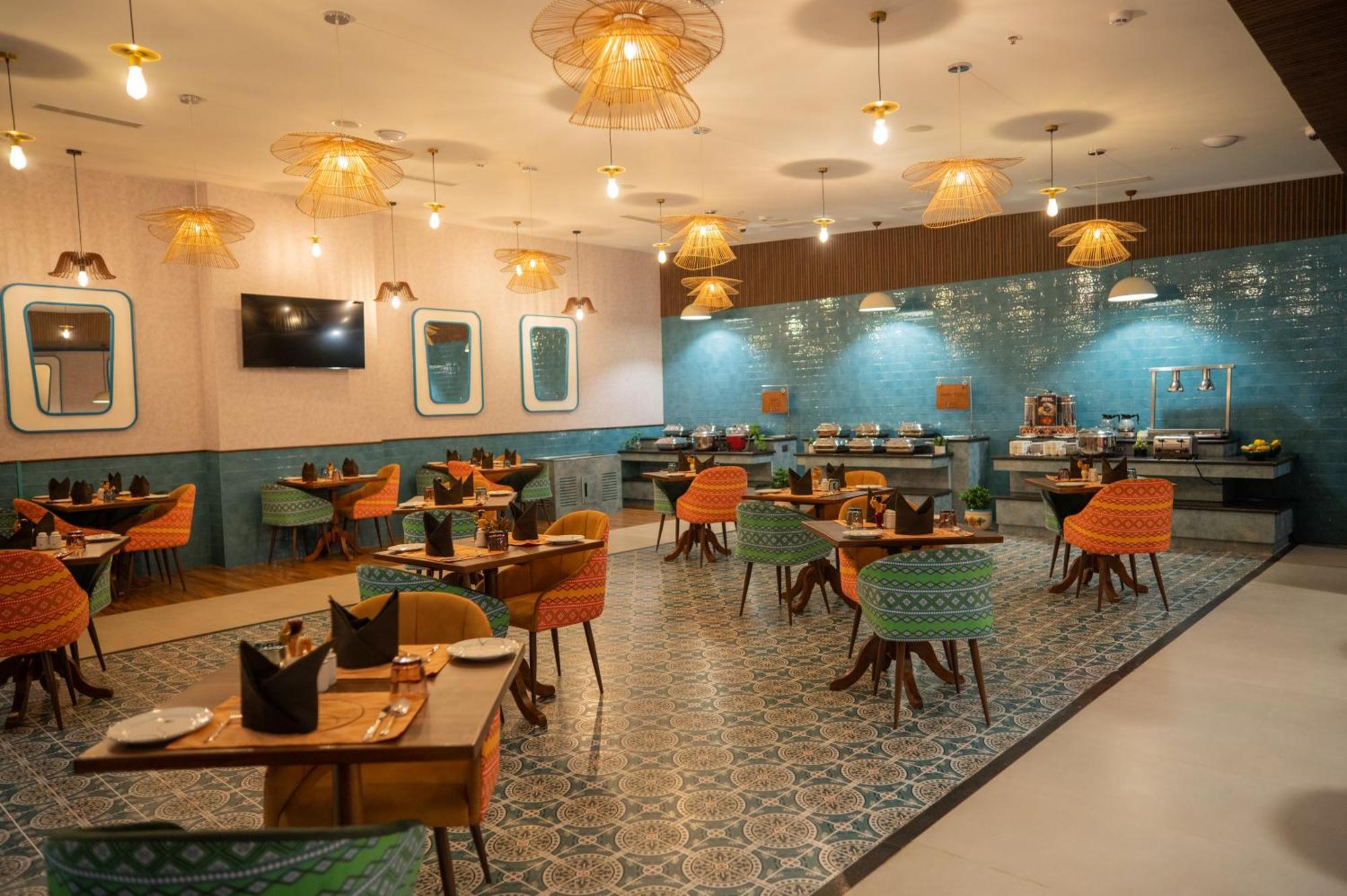 Zibe Luxe Kakinada By Grt Hotels エクステリア 写真