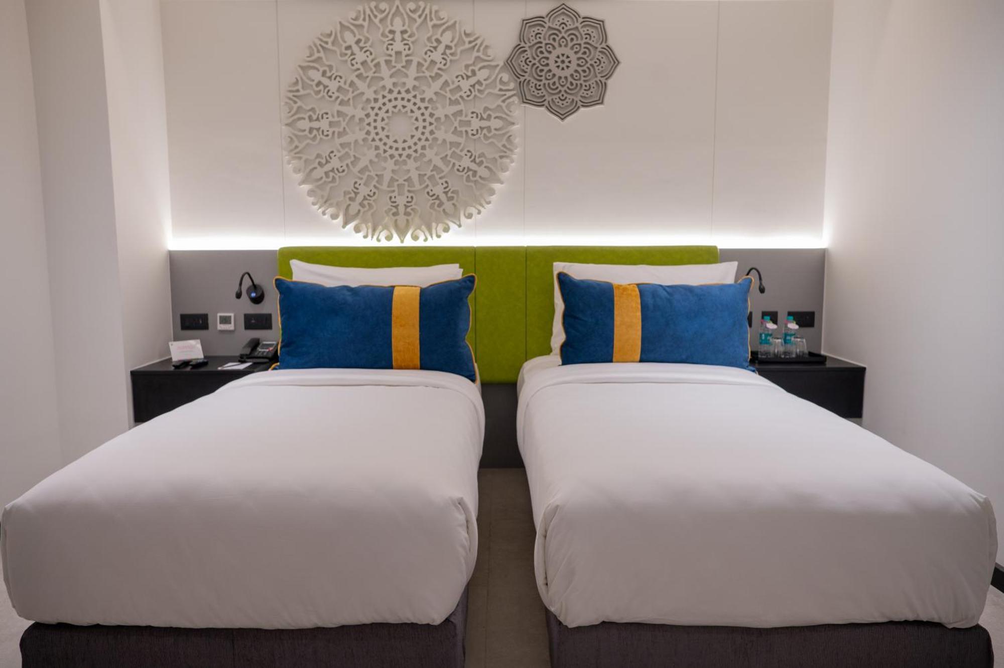 Zibe Luxe Kakinada By Grt Hotels エクステリア 写真