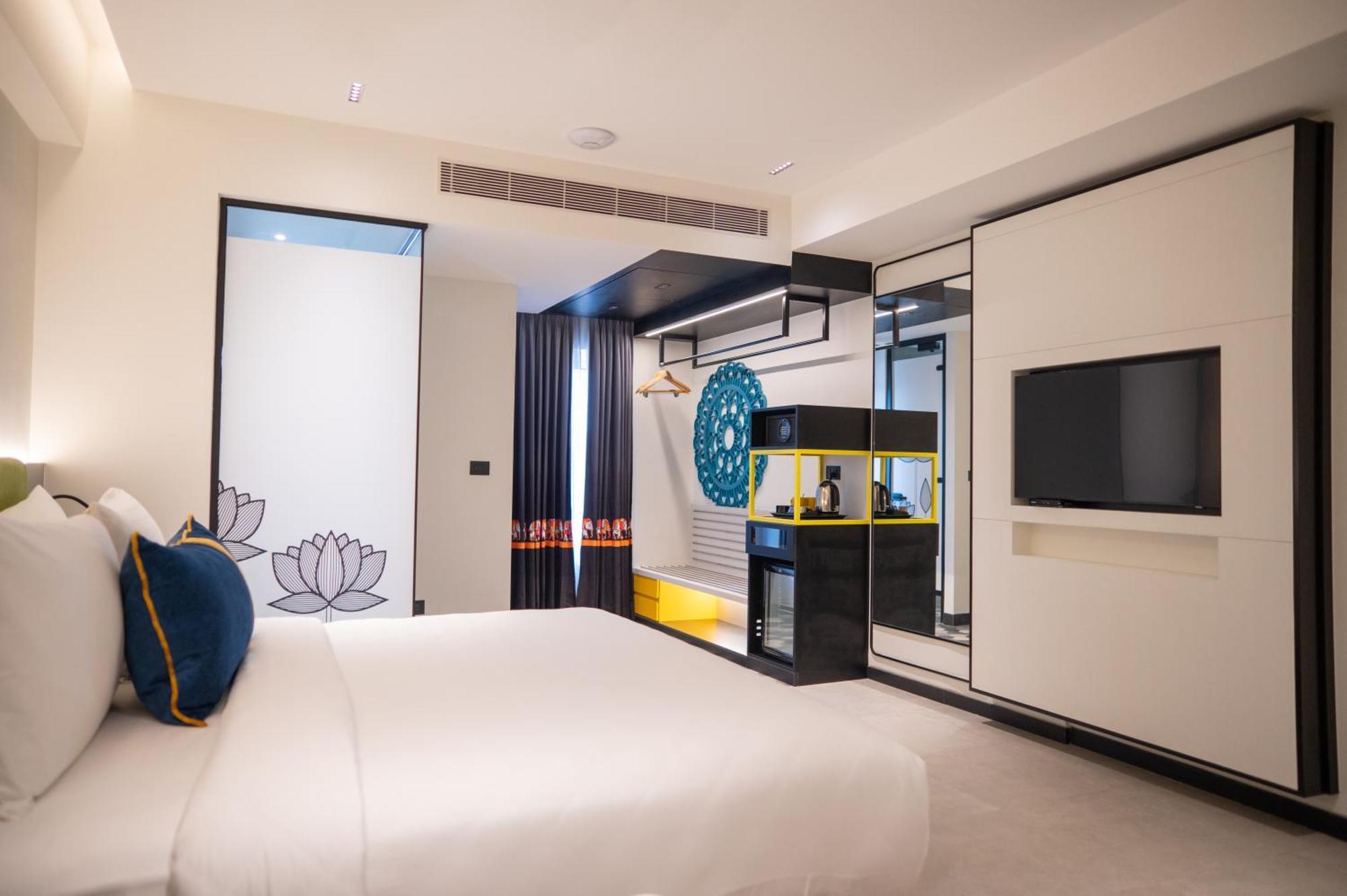 Zibe Luxe Kakinada By Grt Hotels エクステリア 写真