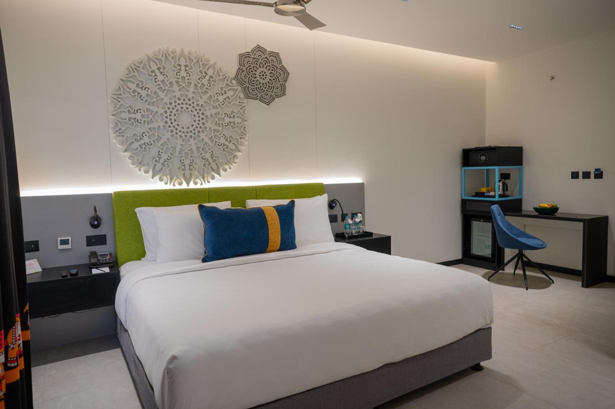 Zibe Luxe Kakinada By Grt Hotels エクステリア 写真
